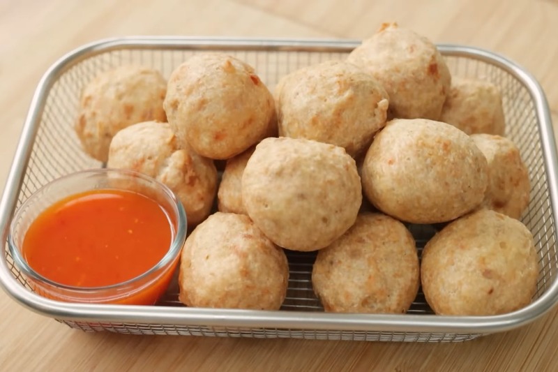 Cemilan Bakso Goreng.