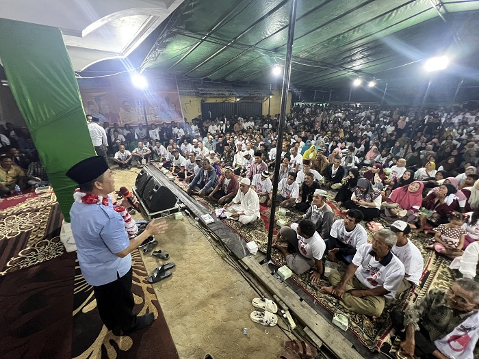 Ria Norsan saat menghadiri kampanye dialogis di Kecamatan Teluk Batang, Selasa (29/10/2024).