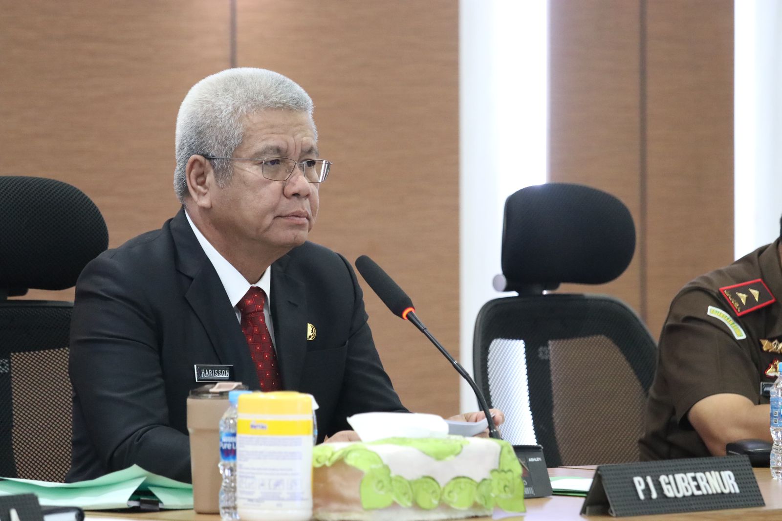 Pj Gubernur Kalbar, Harisson.