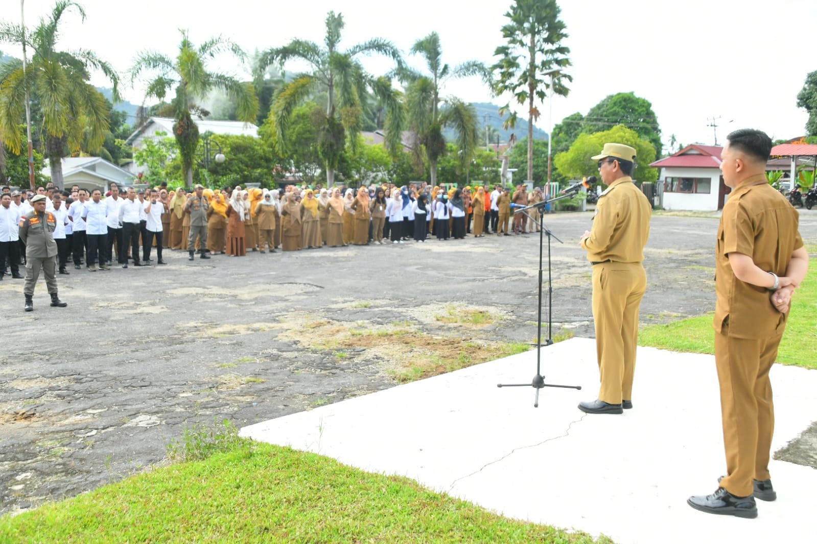 APEL ASN: Apel gabungan Aparatur Sipil Negara (ASN) Pemerintah Kabupaten Kayong Utara.