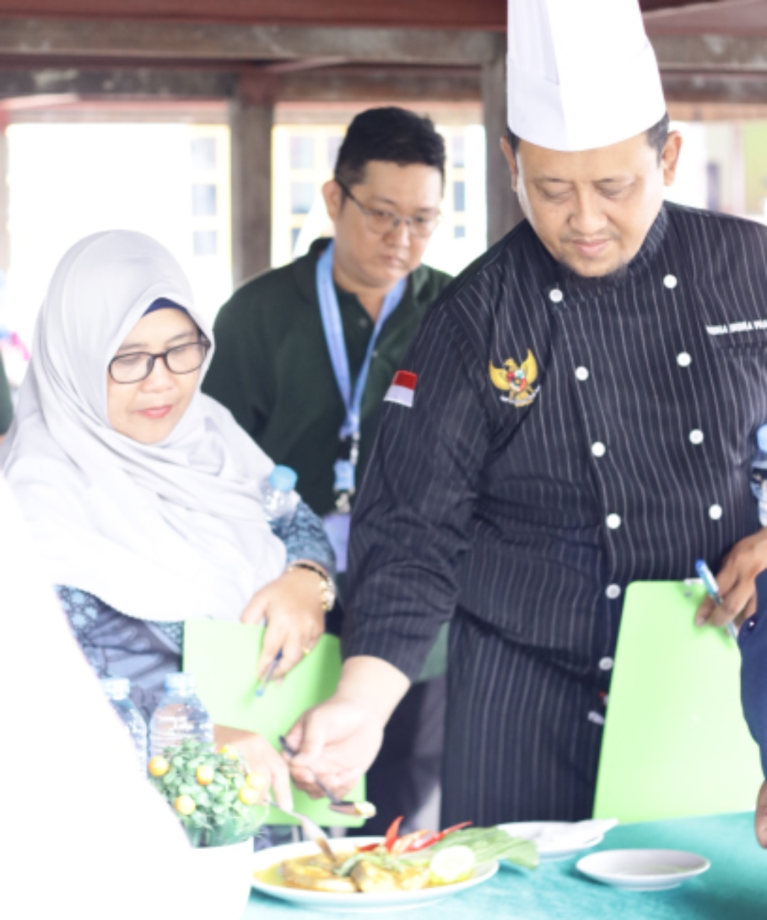 Chef Yudha, salah satu juri dalam SM-Award ke-7 PS-MM FEB Untan.