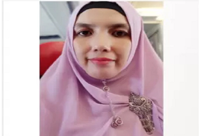 Dr. Amalia Irfani, M.Si