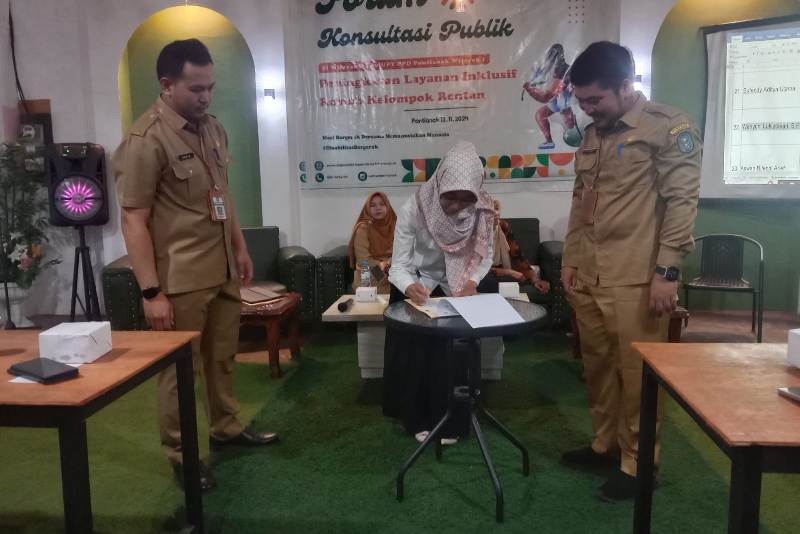 UPT PPD Pontianak menggelar konsultasi publik pada Selasa (12/11).