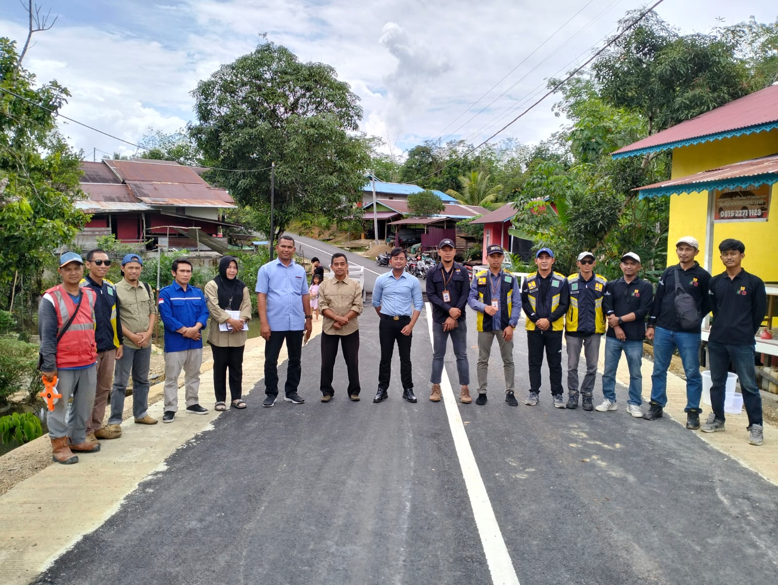 SELESAI DIKERJAKAN: Ruas jalan Nanga Lidi- Kerangan Panjang yang sudah selesai dikerjakan.