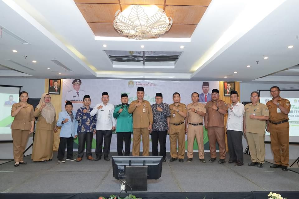SEMINAR : Staf Ahli Bupati, Maryadi Asmu