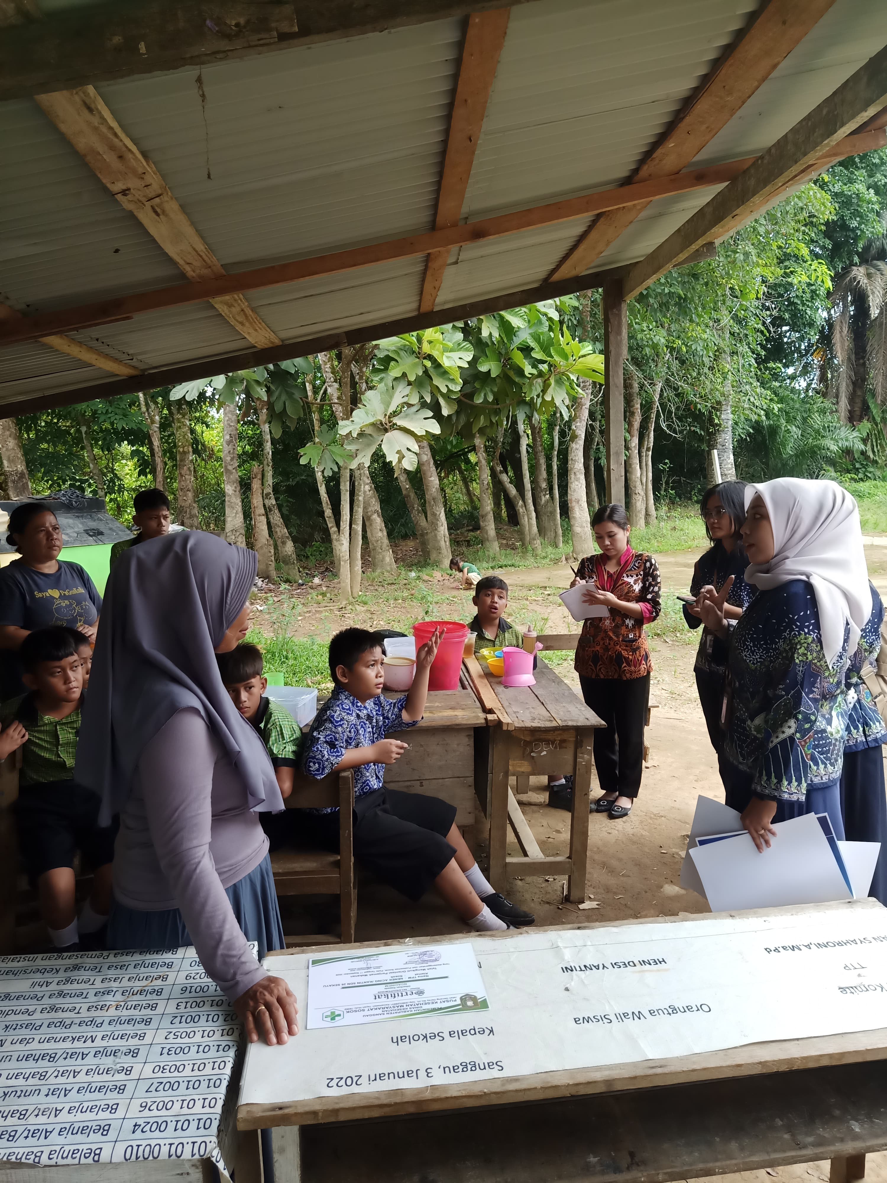 RAMAH :  Dinas sosial bersama instansi terkait melakukan monitoring dan pembinaan bagi sekolah ramah anak di sejumlah lokasi di Sanggau.
