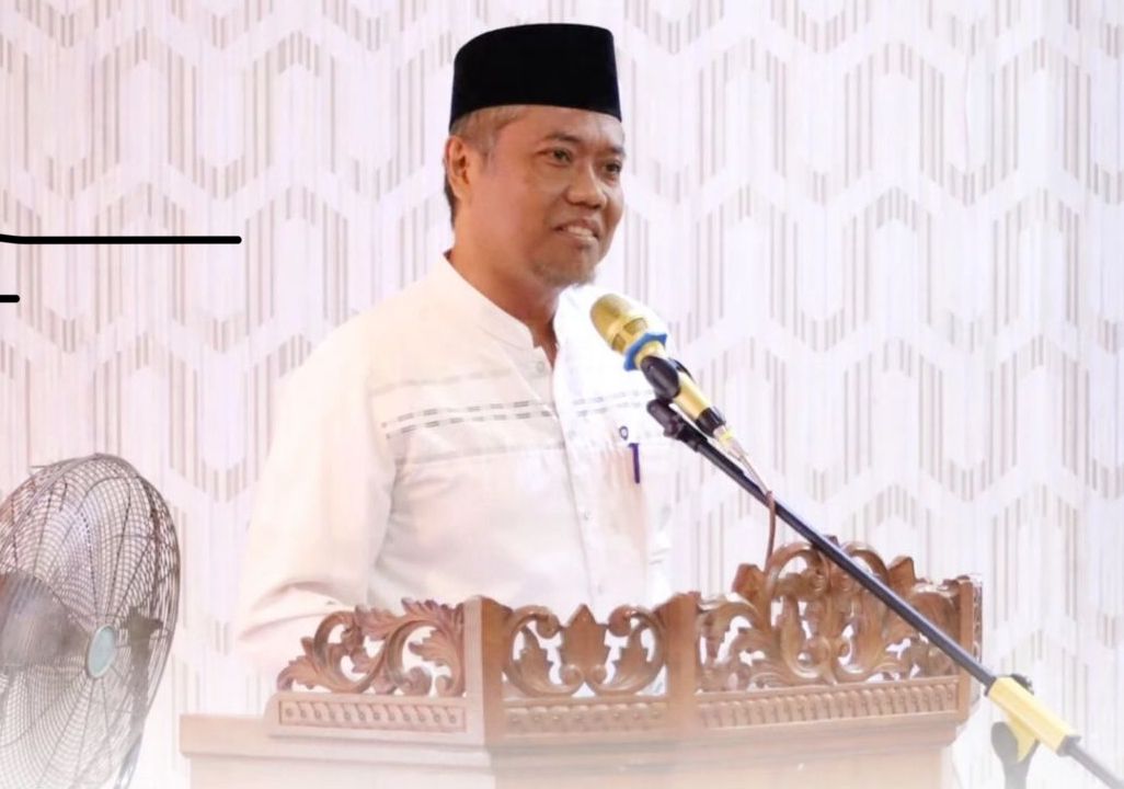 ARAHAN: Staf Ahli Bupati, Maryadi Asmu