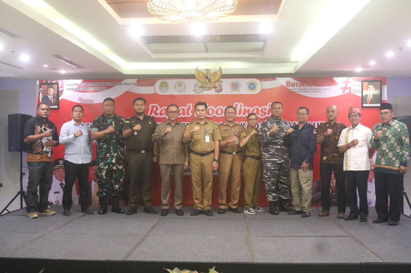 RAKOR: Forkopimda Ketapang mengikuti rapat koordinasi kesiapan pelaksanaan Pilkada 2024, Selasa (19/11).