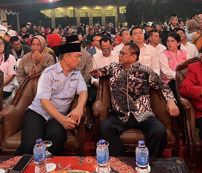 Ria Norsan dan Oesman Sapta Odang (OSO) saat di acara Silaturahmi Kebangsaan di Pontianak, Kamis (21/11/2024) malam.