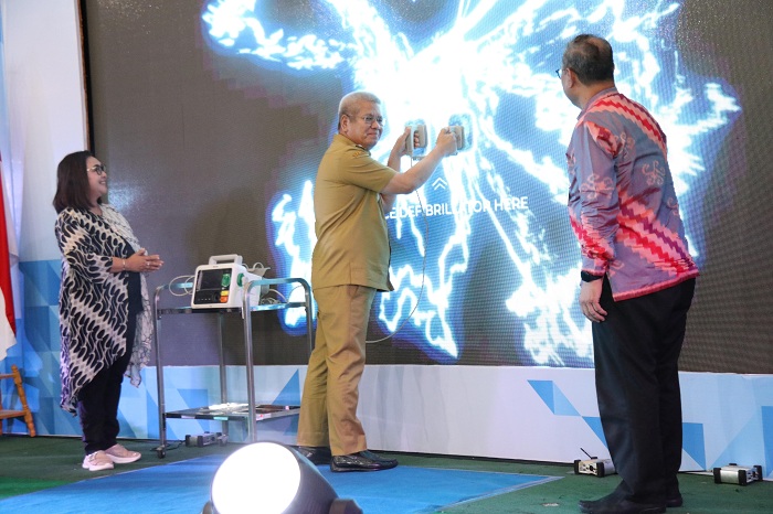 BUKA: Harisson didampingi Direktur RSUD Soedarso saat membuka Hospital Exhibition Tahun 2024 di PCC, Kamis (21/11).&nbsp;