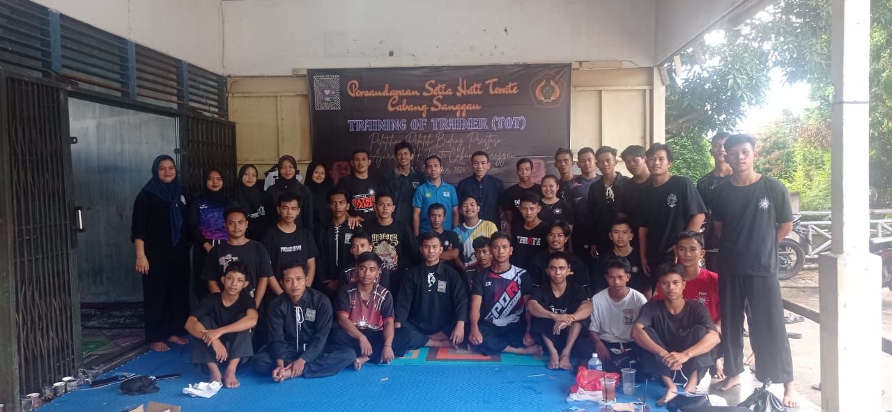 Perguruan Pencak Silat PSHT Sanggau.