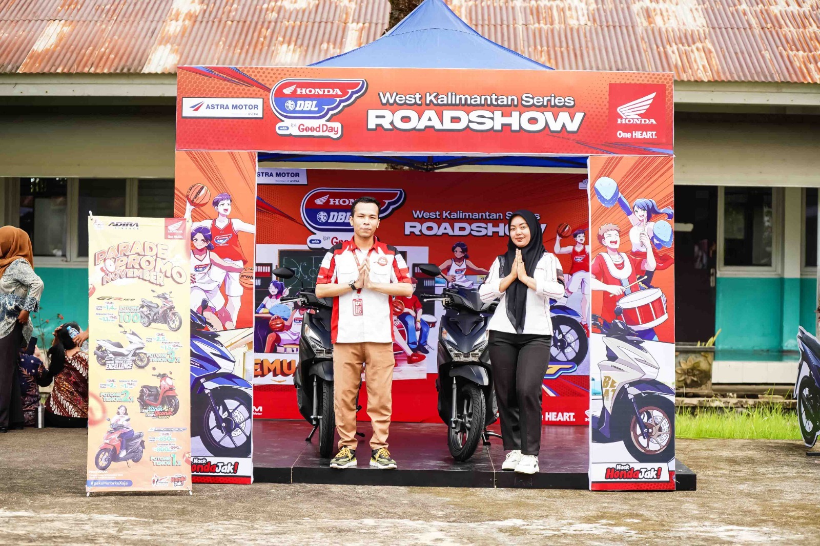 Booth Astra Motor saat roadshow Honda DBL 2024 West Kalimantan Series.
