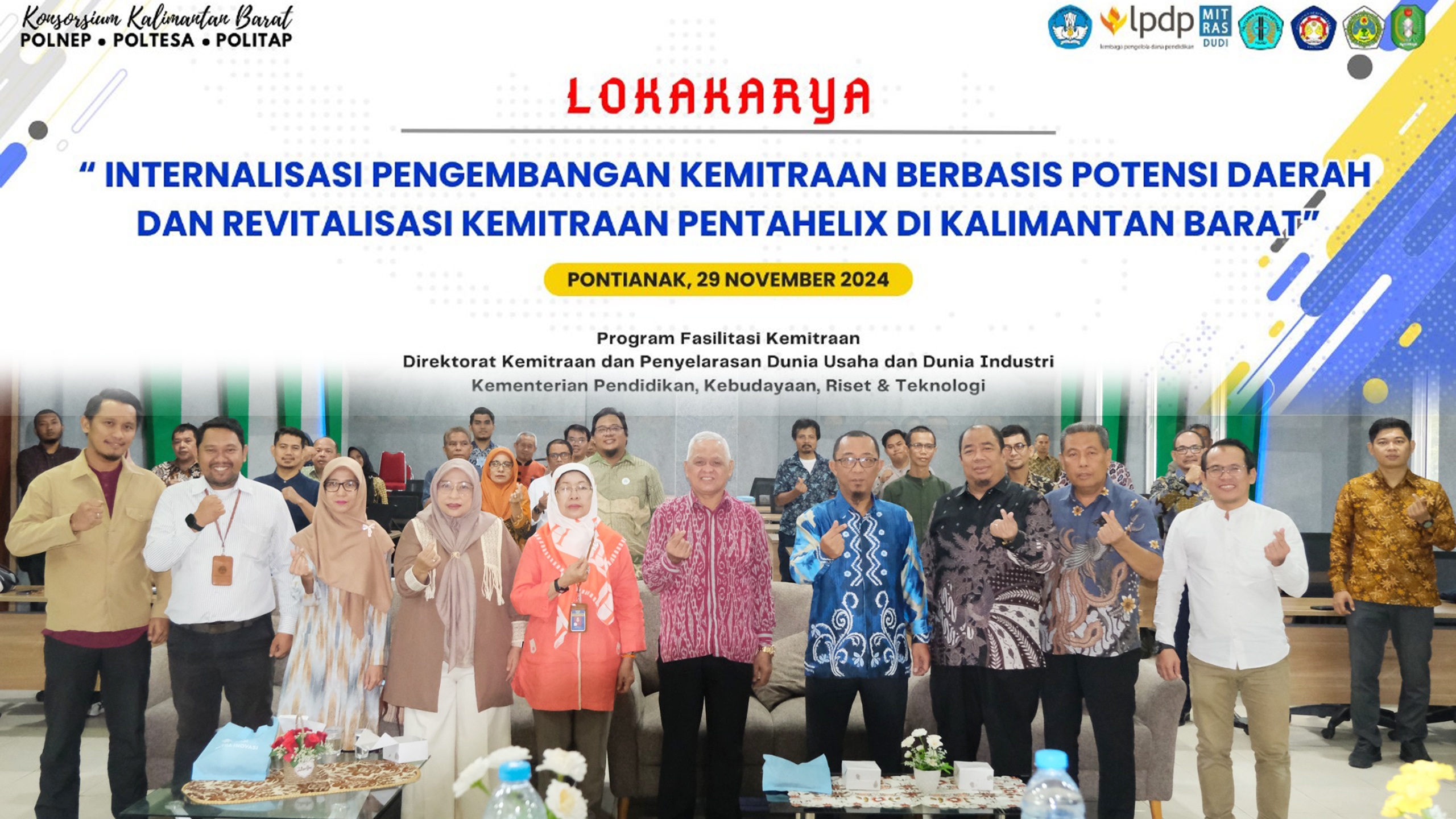 FOTO BERSAMA: Peserta lokakarya foto bersama narasumber dan jajaran pimpinan Polnep, Poltesa, dan Politap di sela kegiatan.