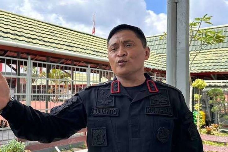 Kalapas Klas IIA Pontianak Julianto Budhi Prasetyo.