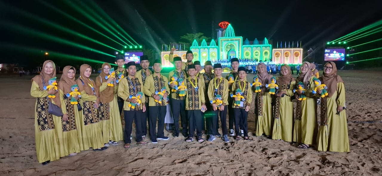 HADIR: Kafilah Kabupaten Kubu Raya berhasil mempertahankan prestasi sebagai peringkat ketiga pada MTQ XXXII di Ngabang, Landak.
