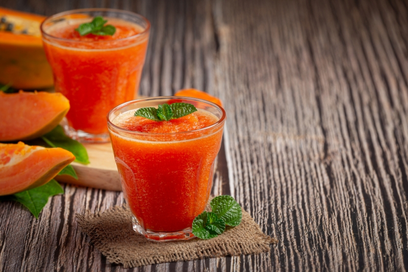 Jus pepaya yang dapat membantu meredakan asam urat.