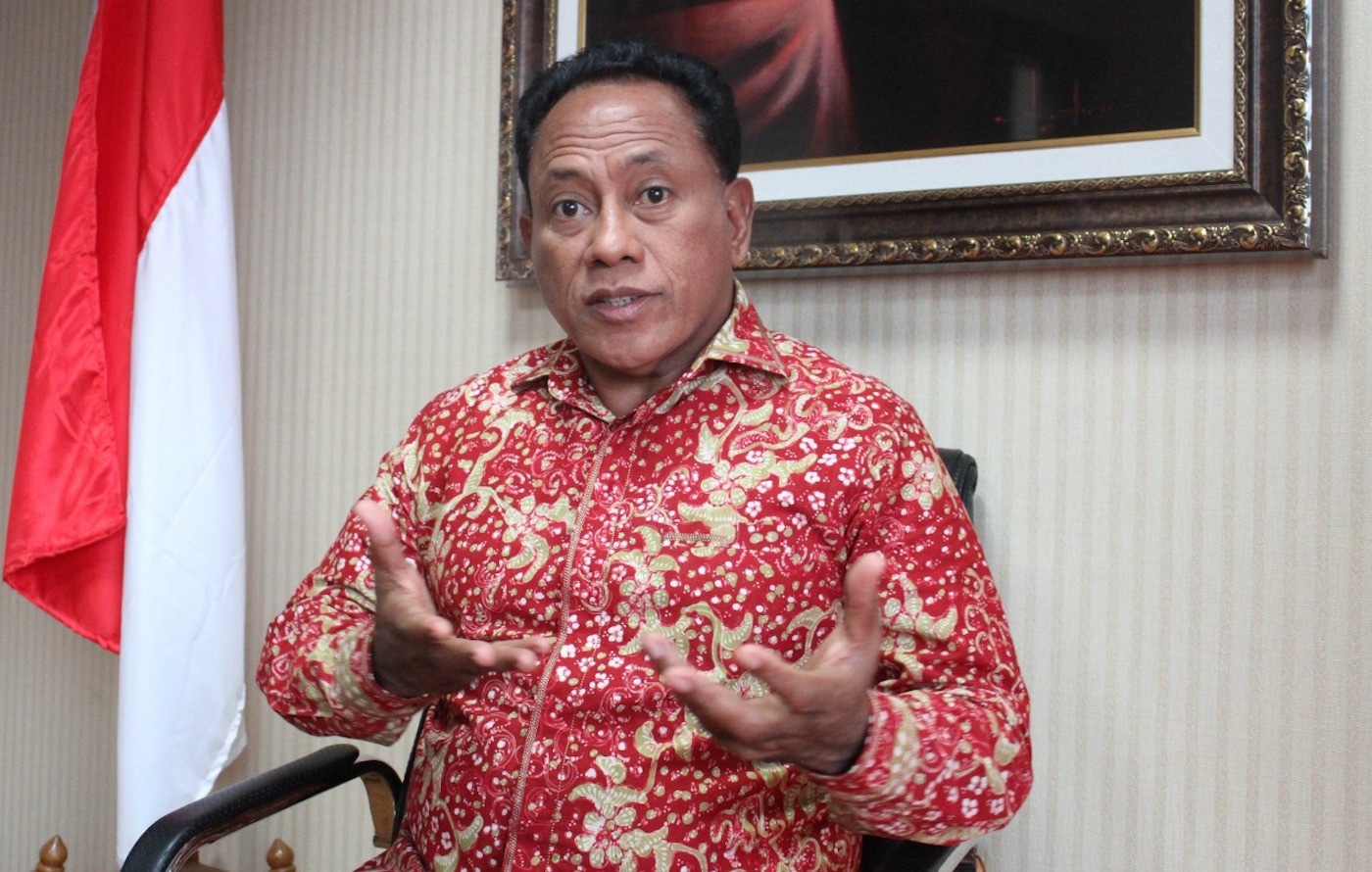 Komarudin Watubun.