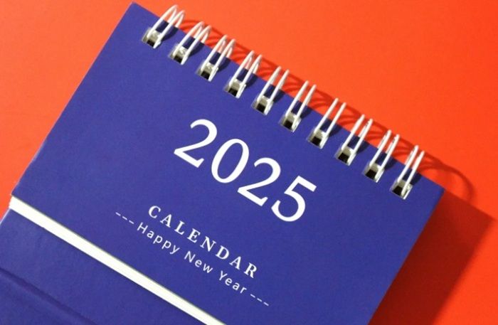 Ilustrasi kalender 2025.