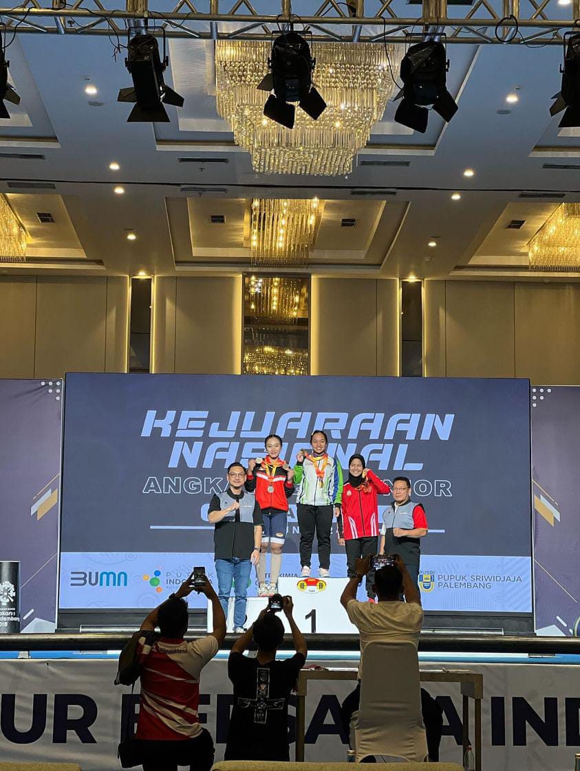 Kejuaraan Nasional Angkat Besi.