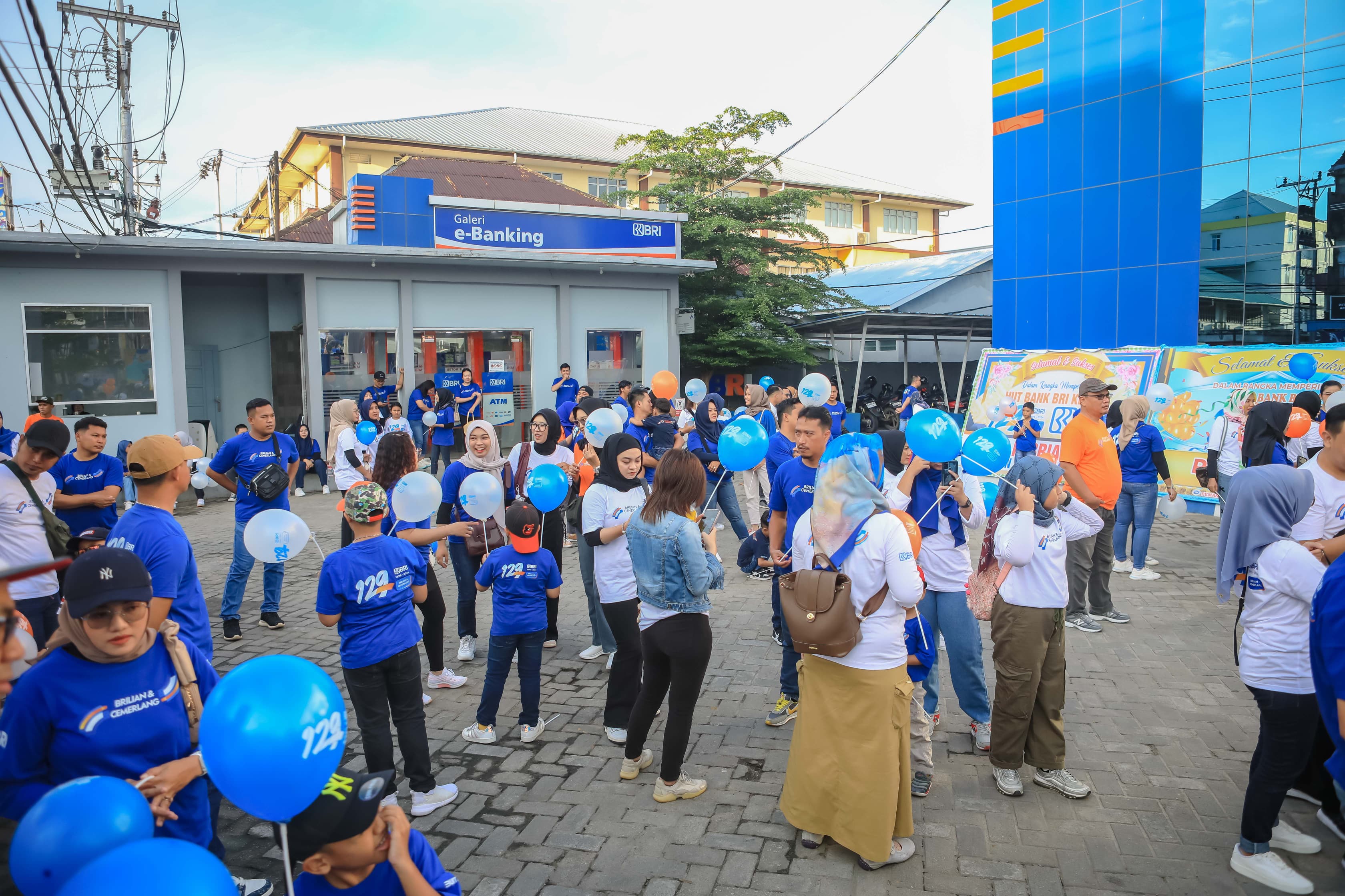 Kantor BRI Cabang Singkawang sukses menggelar Brilian Fest 2024, Minggu (15/12). Kegiatan itu dihelat untuk memperingati HUT ke-129 BRI.
