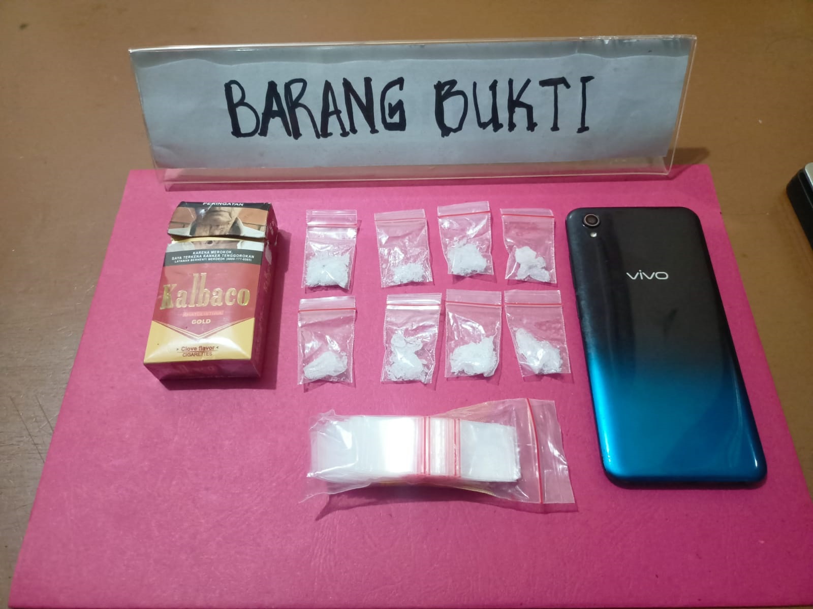 BARANG BUKTI: Barang bukti saat diamankan di Polres Landak.