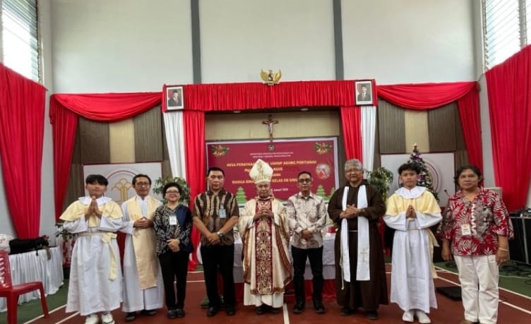 KOLABORASI : Perayaan Natal dan Tahun Baru bersama di Lapas Kelas 2B Singkawang. Acara ini merupakan hasil kolaborasi antara Penyelenggara Katolik Kemenag Singkawang, Lapas Kelas 2B Singkawang.
