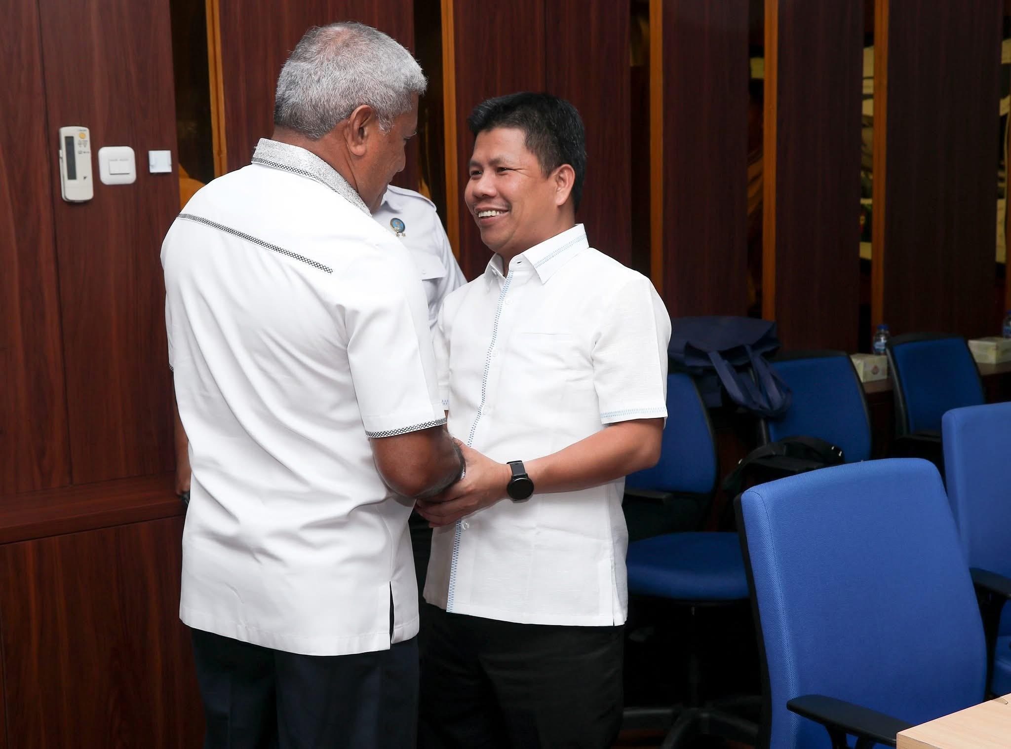 KUNJUNGAN: Bupati Sambas Satono disambut Kepala BNN RI, Komjen Polisi Marthinus Hukom di Jakarta, Rabu (8/1).