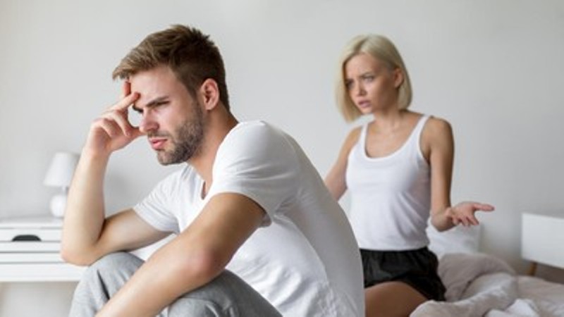 Ilustrasi pasangan suami istri.