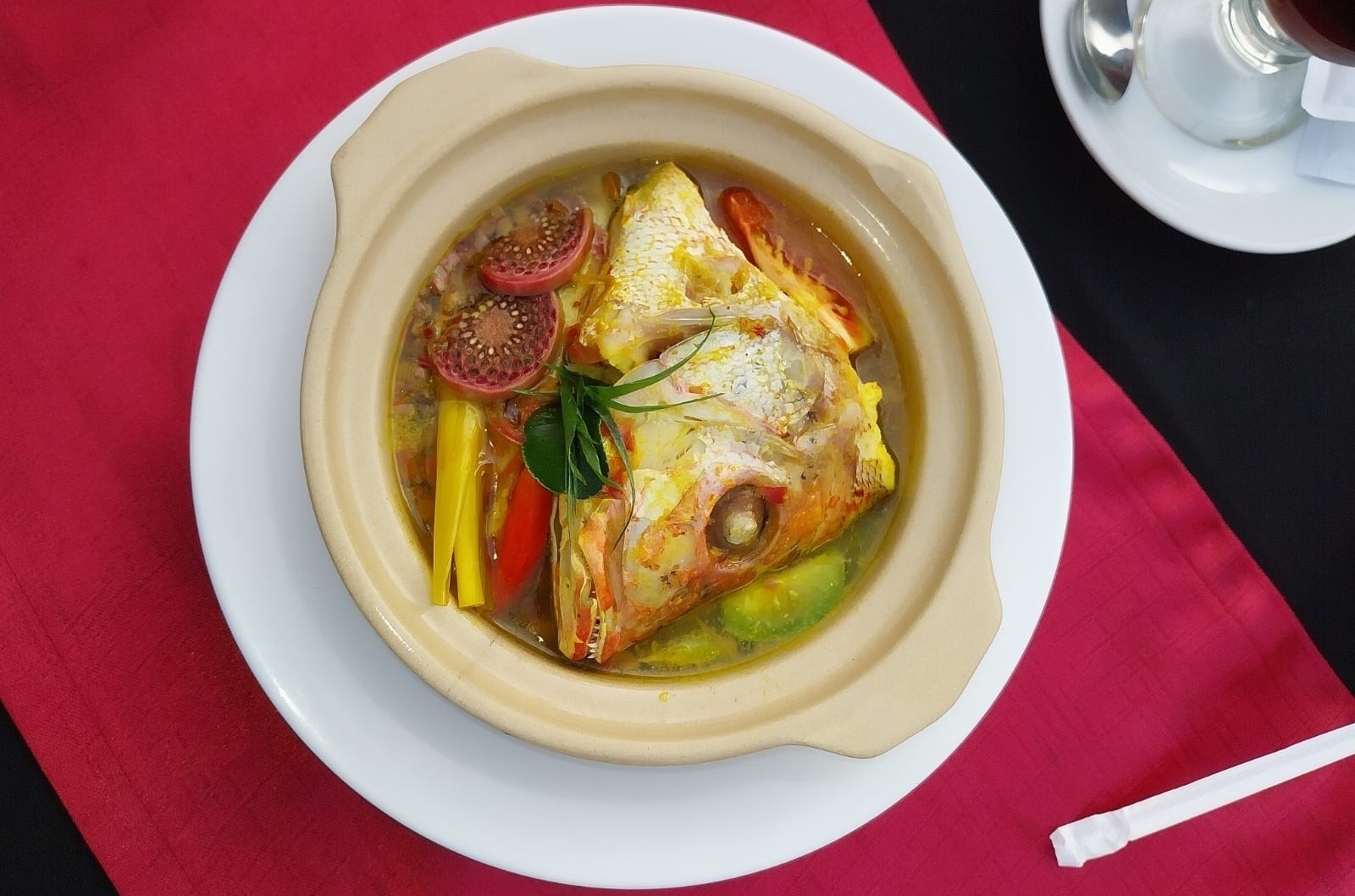 Pindang Kakap Kecombrang Hotel Transera Pontianak.