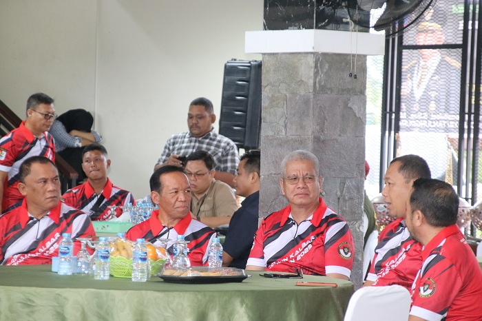 Penjabat Gubernur Kalimantan Barat, Harisson saat membuka ejuaraan Menembak Perbakin Cup Kalimantan Barat Tahun 2025 di Lapangan Tembak Indoor Rahmat Kodam XII Tanjungpura, pada Minggu (19/1/).