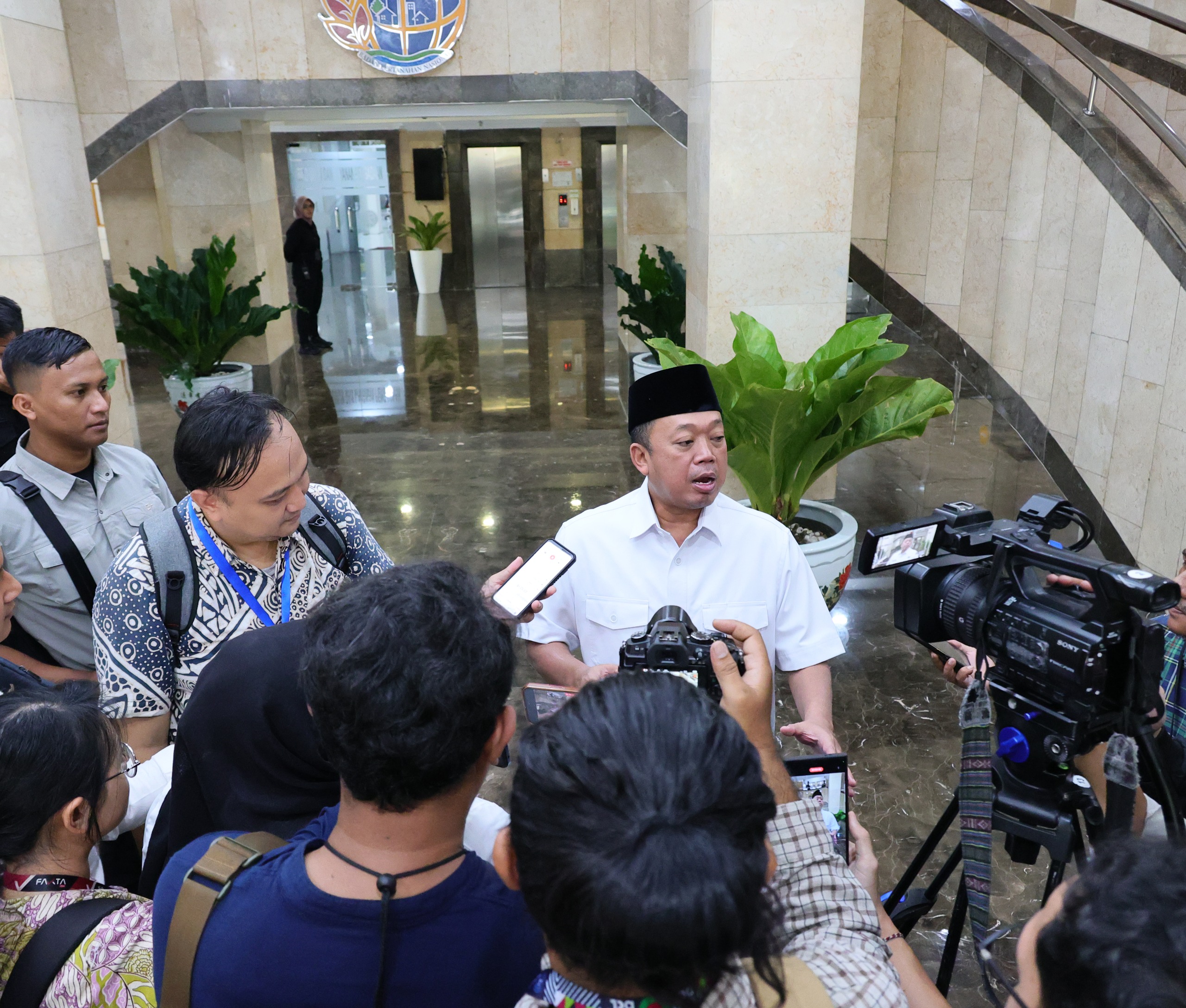 Nusron Wahid, Menteri ATR/BPN.