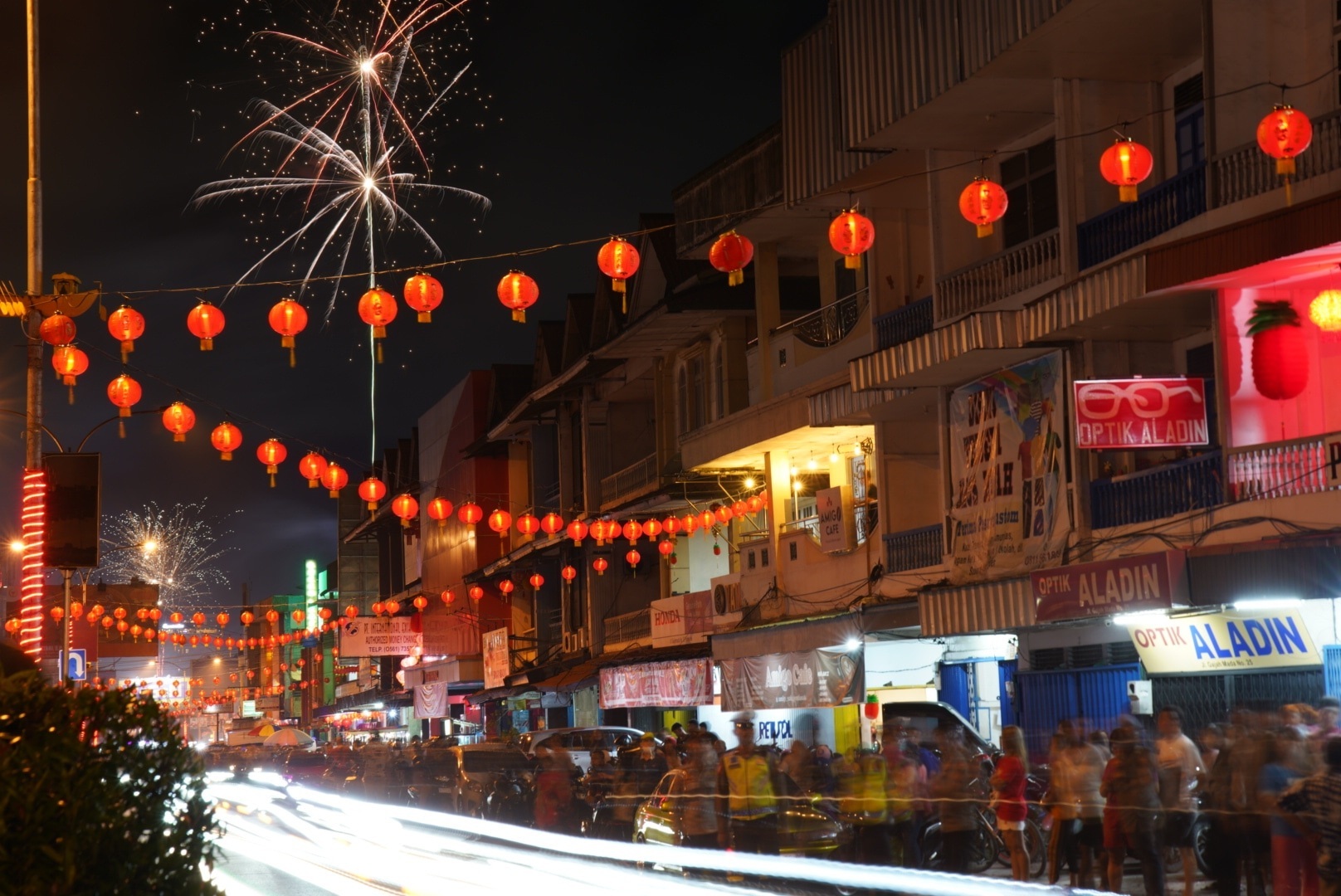 IMLEK: Suasana perayaan Imlek di Kota Pontianak tahun lalu.
