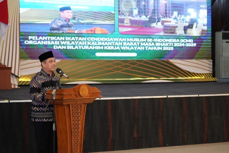 Norsan saat menghadiri pelantikan pengurus ICMI Kalbar periode 2025-2030 di Pendopo Gubernur Kalbar, Kamis (23/1).