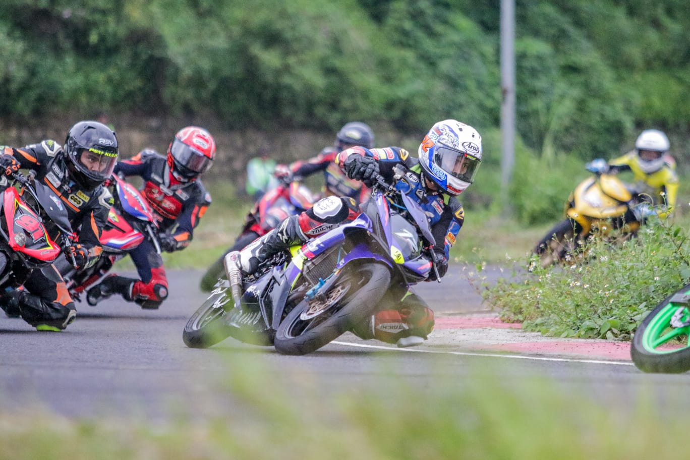 Seri ke-3 Yamaha Cup Race (YCR) 2024 di sirkuit Mijen Semarang (14-15).Desember)