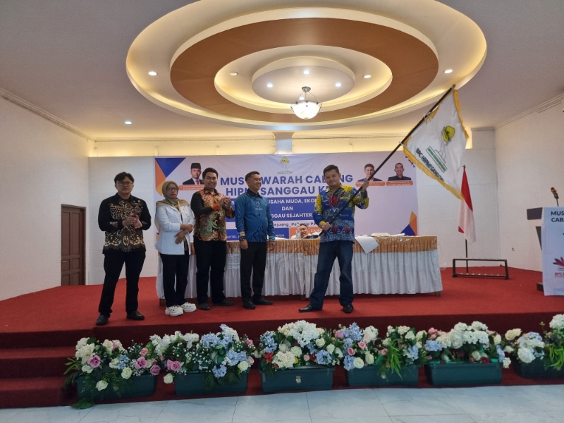 Penetapan Alex Chandra sebagai ketua HIPMI Sanggau.
