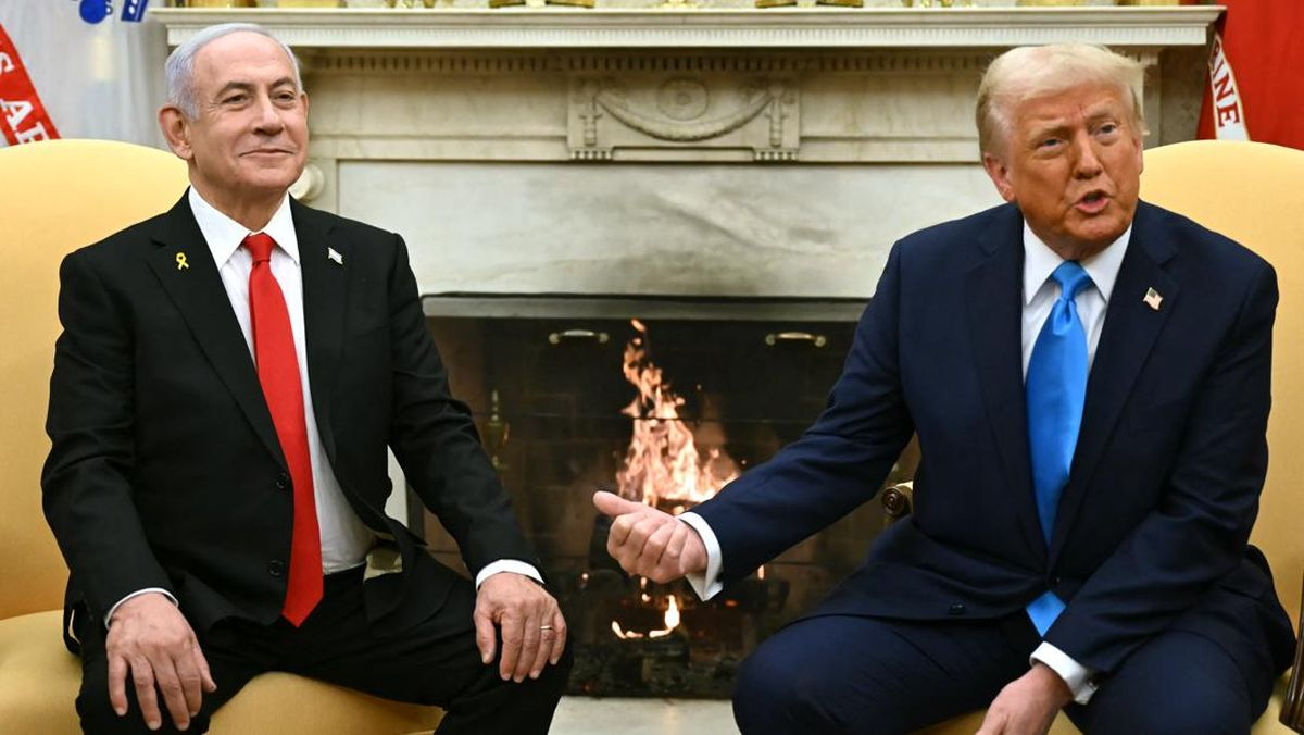 SAHABAT BAIK: Perdana Menteri Israel Benjamin Netanyahu bertemu dengan Presiden Amerika Serikat Donald Trump di Gedung Putih pada Selasa (4/2).