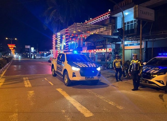 CEGAH : Patroli Satlantas menggalakkan razia guna mencegah aksi balap liar dan tawuran di kota Singkawang.