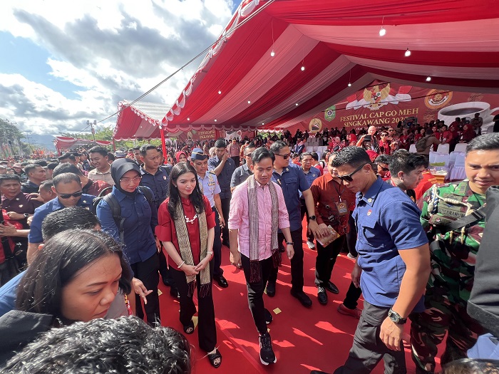 CAP GO MEH : Wakil Presiden (Wapres) Republik Indonesia, Gibran Raka Buming Raka menghadiri Festival Cap Go Meh 2025 di Kota Singkawang, Rabu (12/2).