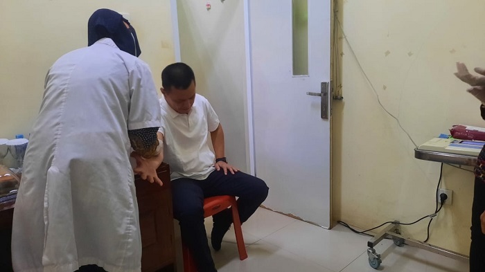 PEMERIKSAAN KESEHATAN: Bupati Kayong Utara Terpilih, Romi Wijaya, Jalani Medical Check-Up di RSUD Sultan Muhammad Jamaludin 1 (SMJ 1), Kamis (13/2).
