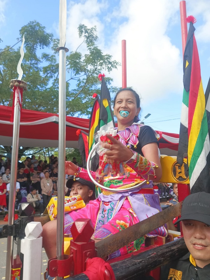 TATUNG: Arak-arakan Tatung pada Festival Cap Go Meh Kota Singkawang 2025.