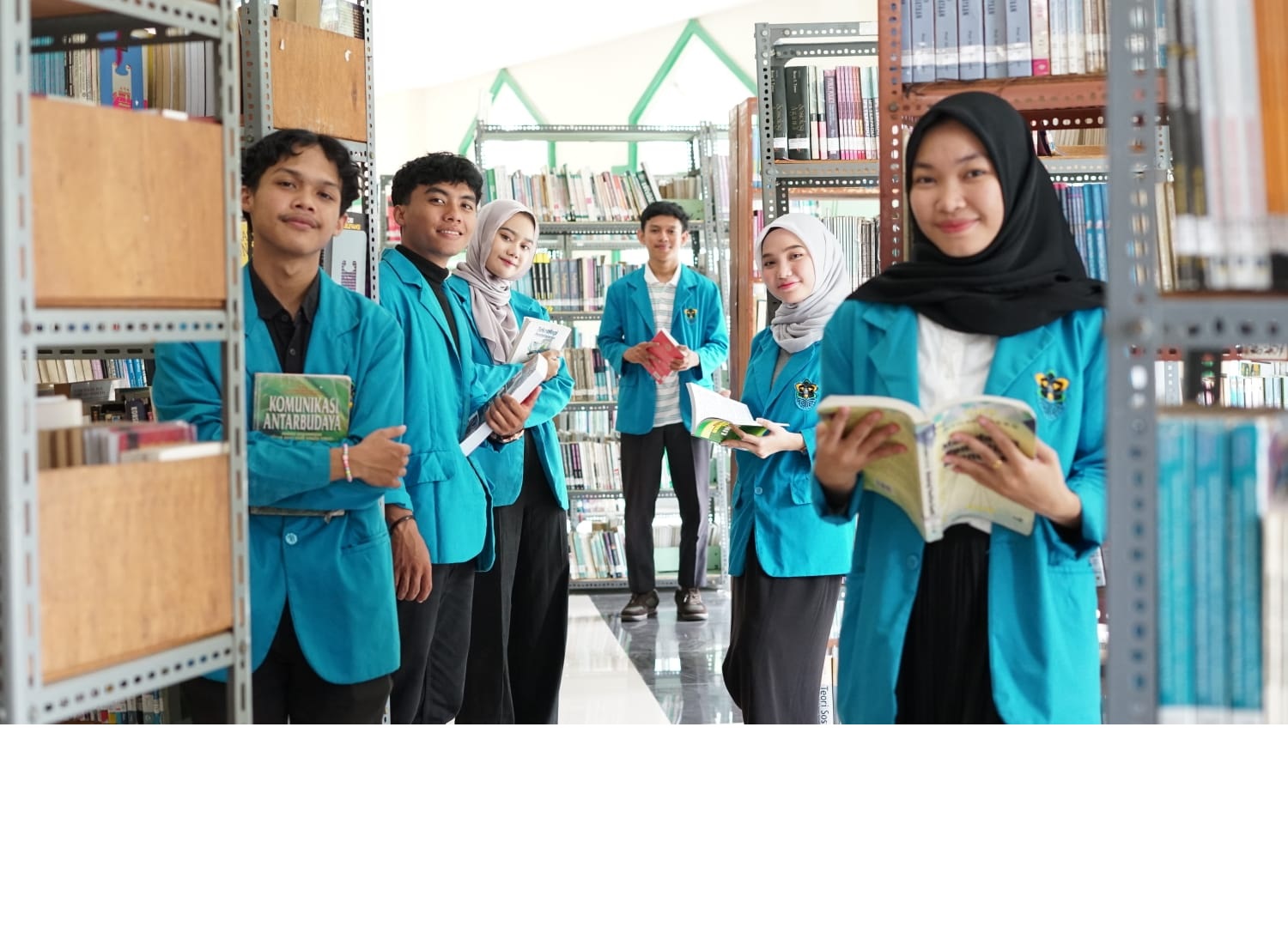 Mahasiswa baru: Di tahun 2025 ini, sebanyak 126 sekolah di Kalimantan Barat telah mendaftarkan siswanya.