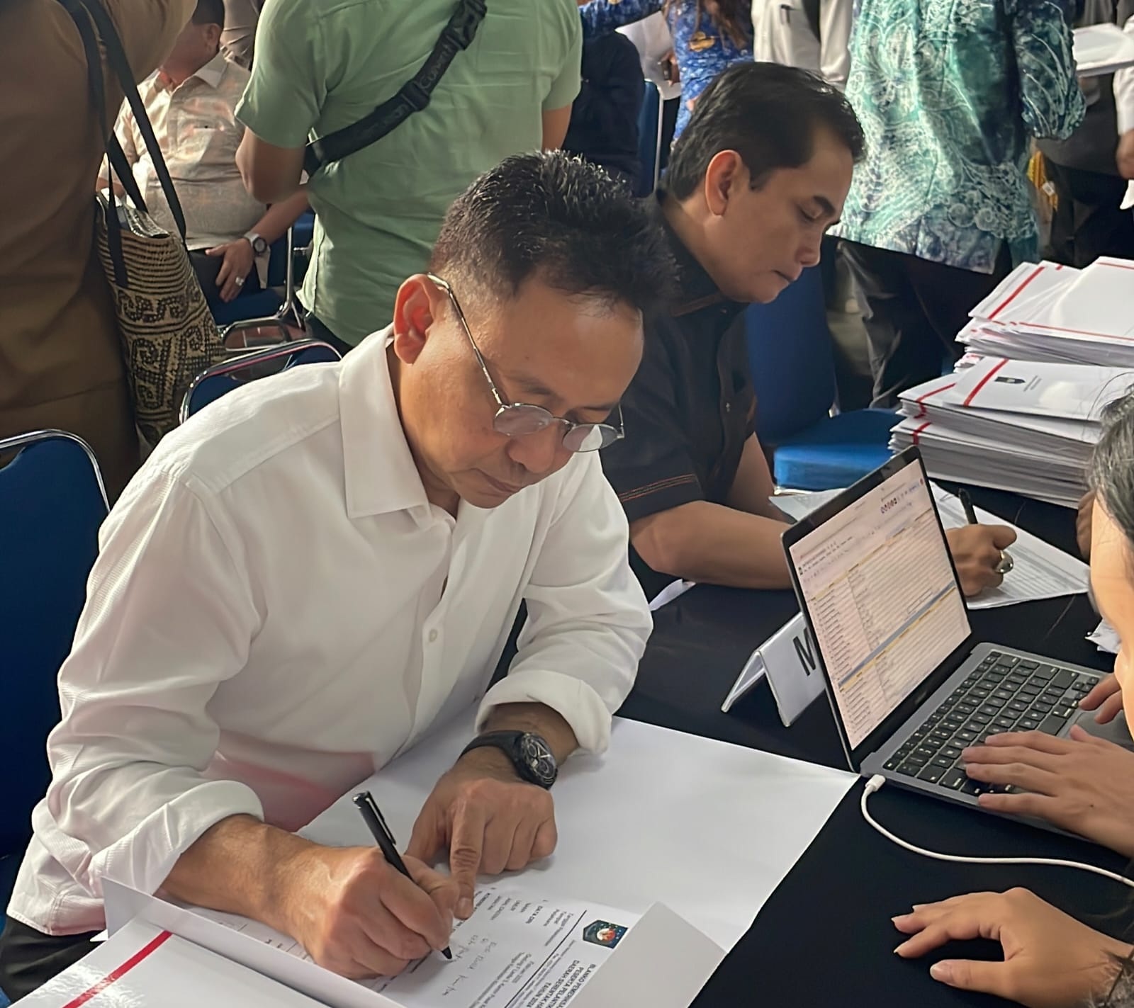 CEK KESEHATAN: Wali Kota dan Wakil Wali Kota Pontianak terpilih, Edi Rusdi Kamtono dan Bahasan saat mengikuti tahapan menjelang pelantikan di Jakarta.