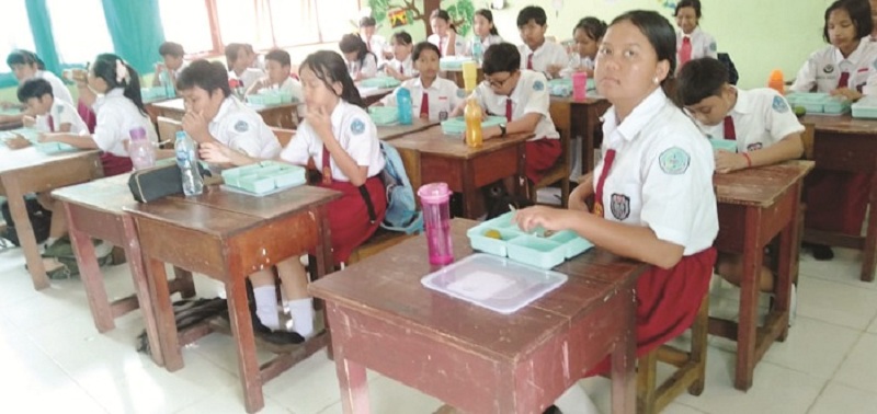 MBG : Untuk tahap awal, MBG di Kabupaten Sanggau menyasar 2.389 siswa dari 10 sekolah.