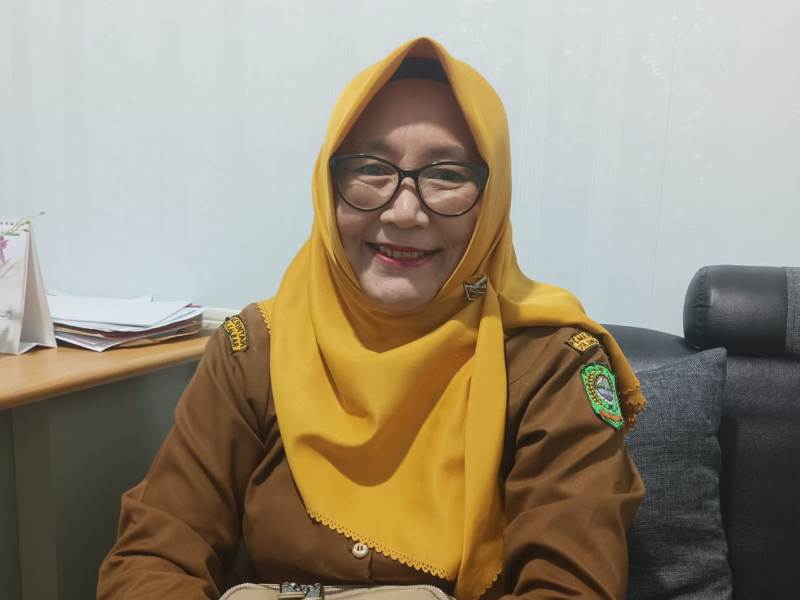 Kepala SDN 43 Singkawang Des Stiawarni.