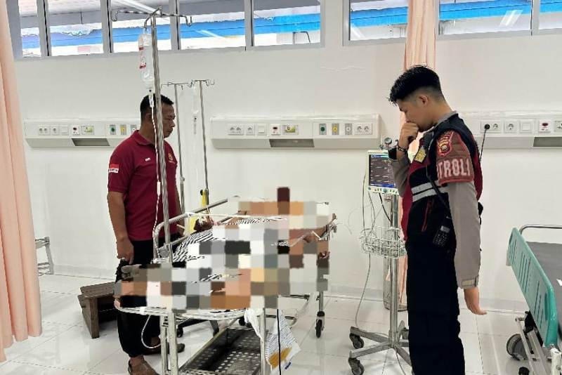 Terduga pelaku pembunuhan di kecamatan Bunut Hulu Kabupaten Kapuas Hulu akhirnya meninggal dunia setelah diamuk massa pada Selasa (18/2).