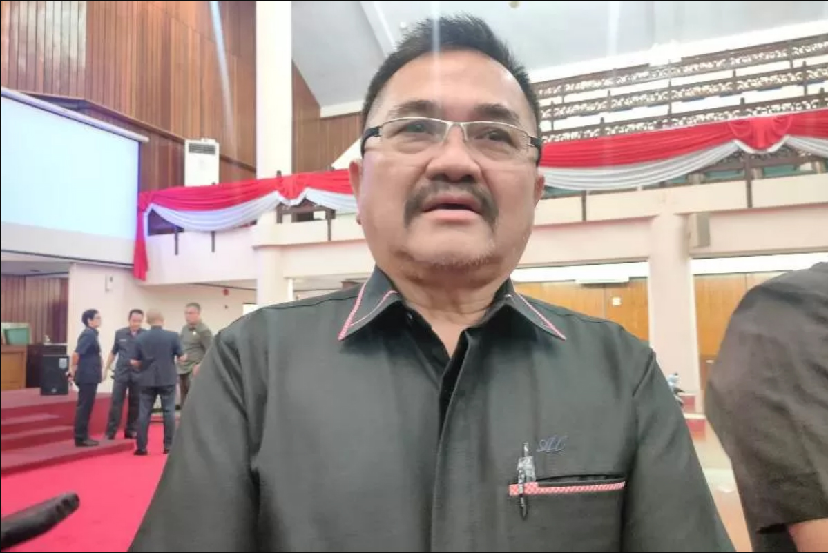 Ketua DPRD Provinsi Kalbar, Aloysius.