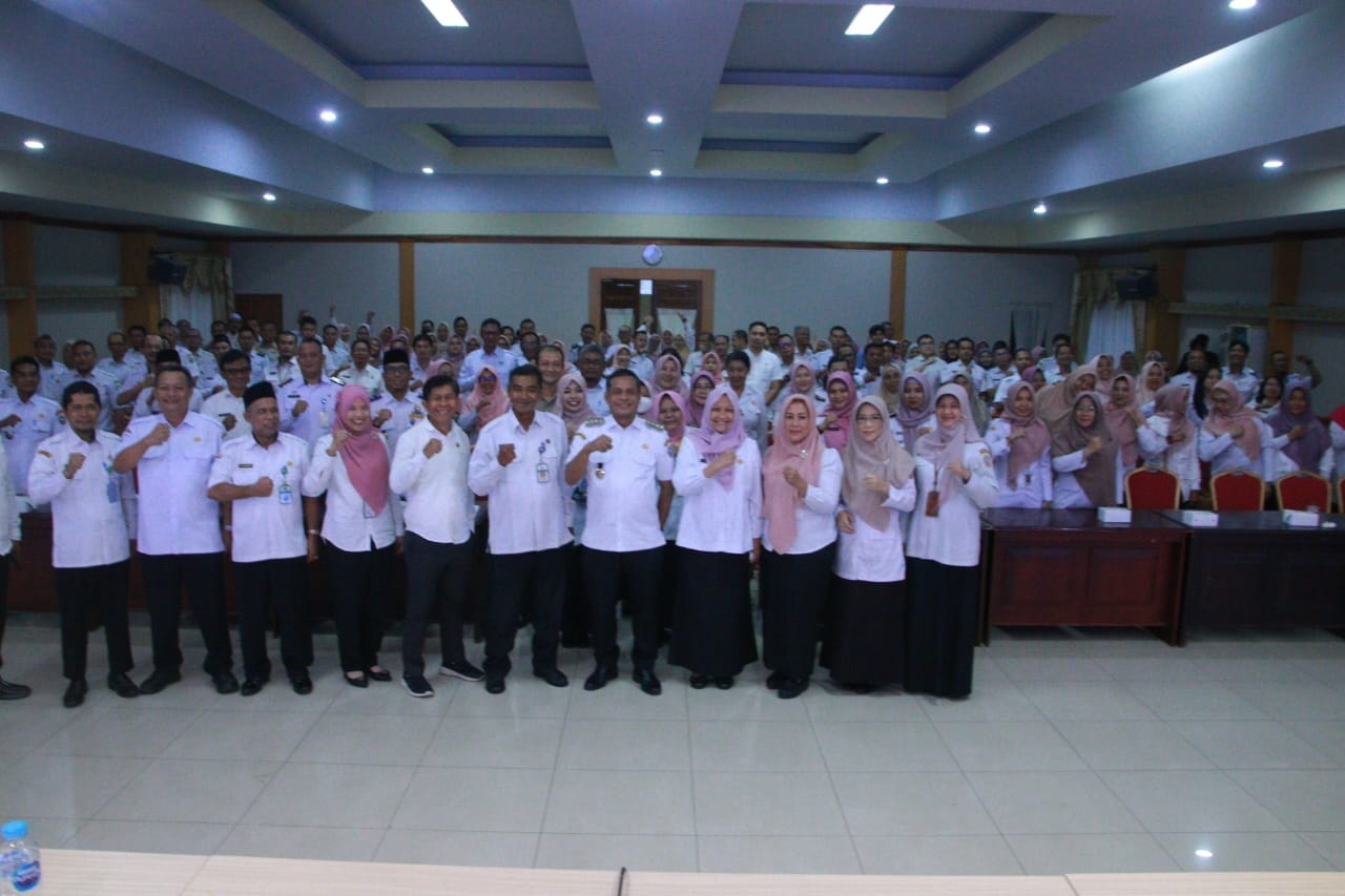 PAMIT: Pj Wali Kota Pontianak Edi Suryanto berpamitan dengan ASN di lingkungan Pemkot Pontianak.