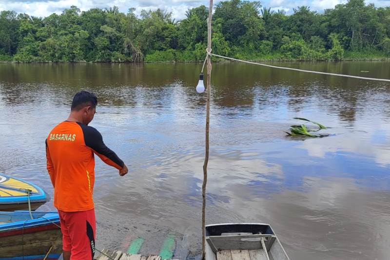 Air tenang di perairan Simpang Aor, menjadi saksi mata bagaimana Crocodylus Siamensis, buaya ganas air tawar menyeret Markes Hasibuan sampai ke tengah sungai.