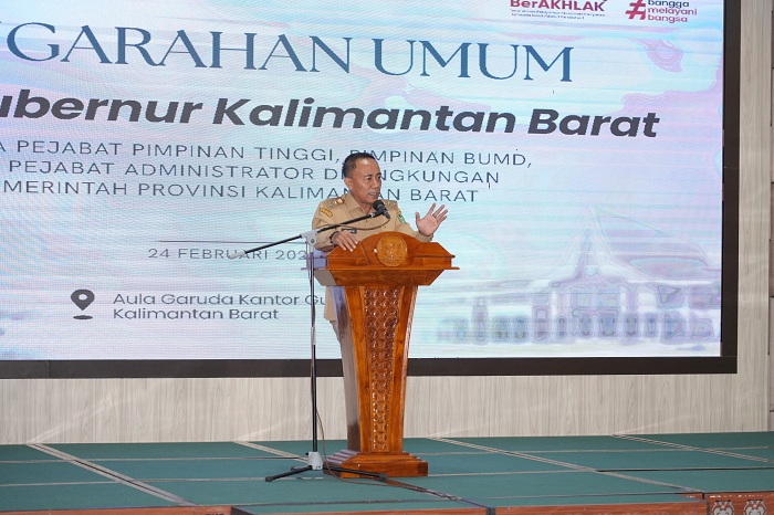 ARAHAN: Wakil Gubernur Kalbar Krisantus saat menyampaikan arahan ke jajaran OPD di Pemprov Kalbar.