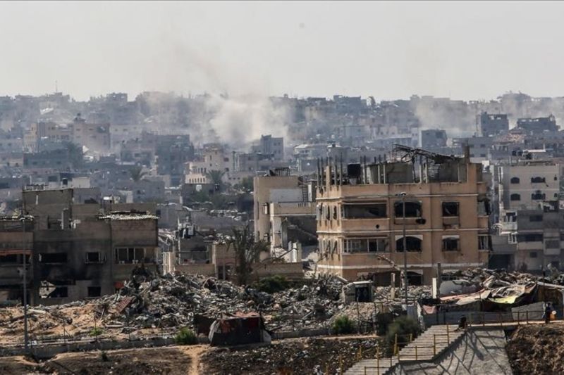 Reruntuhan bangunan di Jalur Gaza.